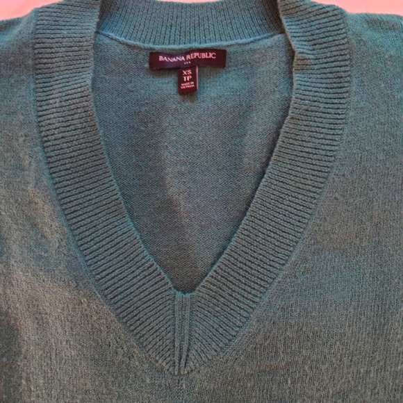 BR green V-neck sweater - Picture 4 of 6